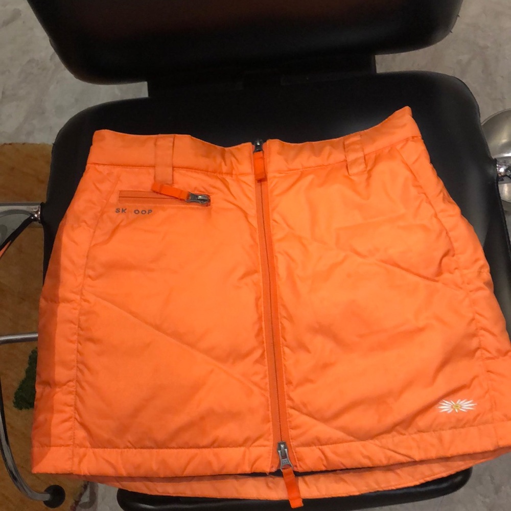Scoop skirts